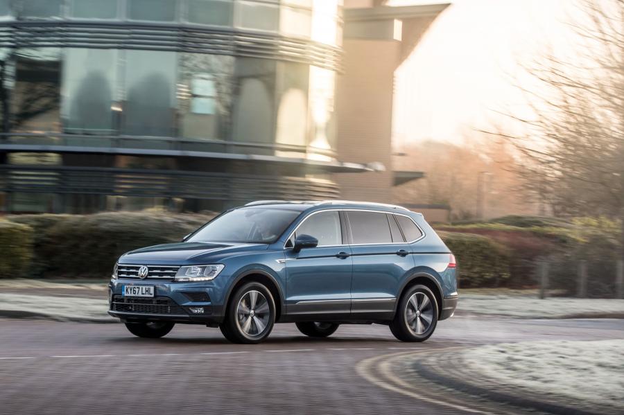  Volkswagen Tiguan Allspace 2018 года  (UK) (фото 25 из 40)